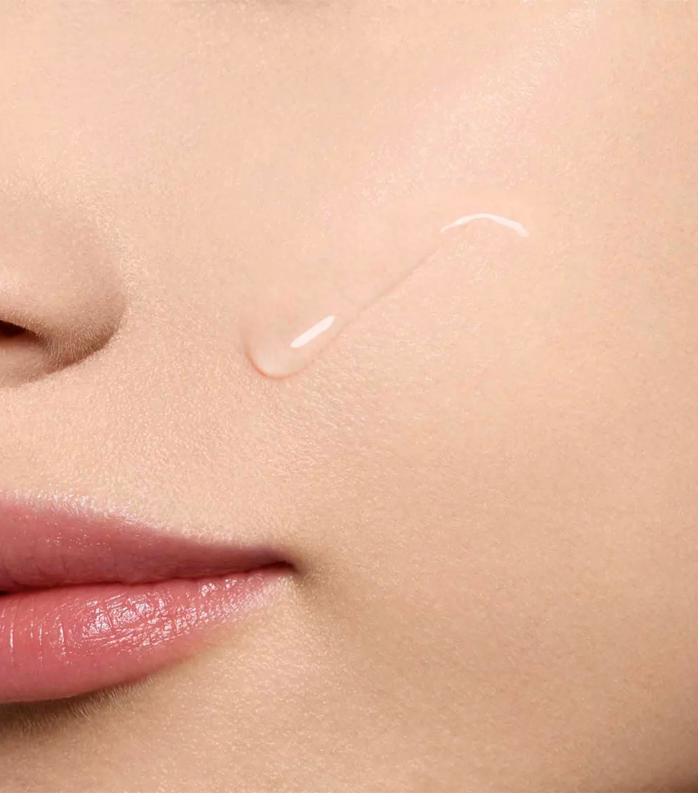 Bright Plus Dark Spot-Targeting Treatment Essence