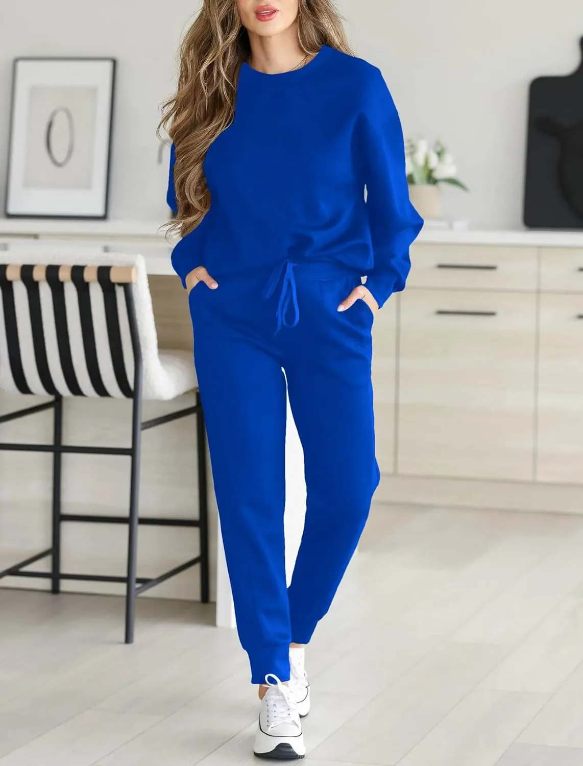 HBQ Sweatsuits For Women Sets 2 Piece Outfits Crewneck Sweatshirts Pullover Tops And Jogger Pants Tracksuits Lounge Set