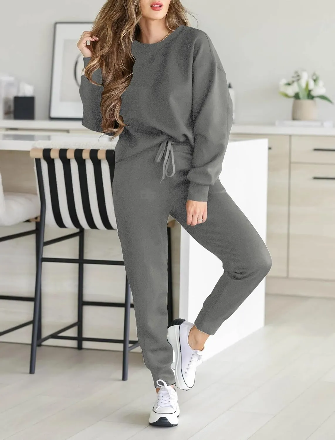 HBQ Sweatsuits For Women Sets 2 Piece Outfits Crewneck Sweatshirts Pullover Tops And Jogger Pants Tracksuits Lounge Set