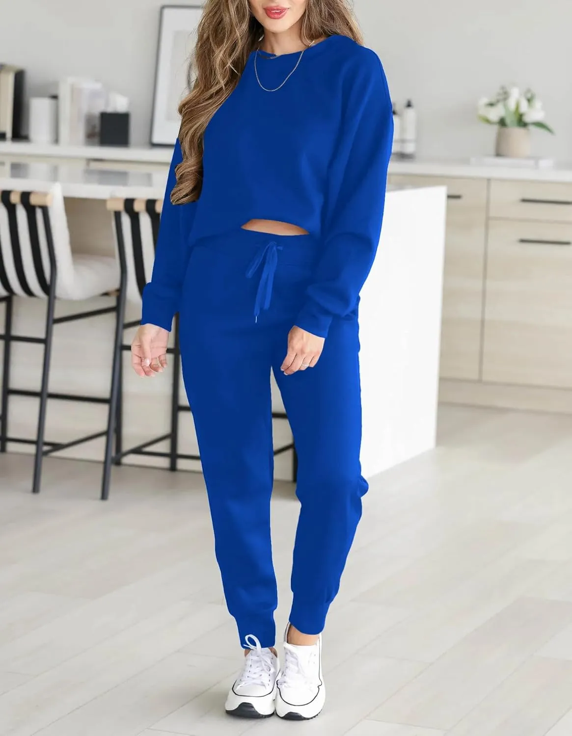 HBQ Sweatsuits For Women Sets 2 Piece Outfits Crewneck Sweatshirts Pullover Tops And Jogger Pants Tracksuits Lounge Set