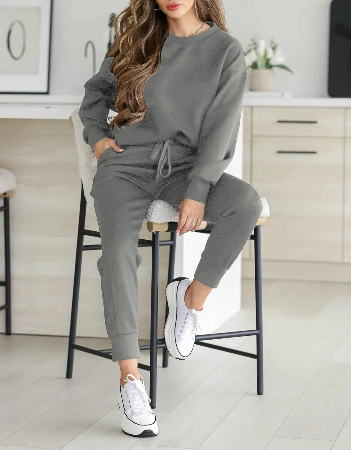 HBQ Sweatsuits For Women Sets 2 Piece Outfits Crewneck Sweatshirts Pullover Tops And Jogger Pants Tracksuits Lounge Set