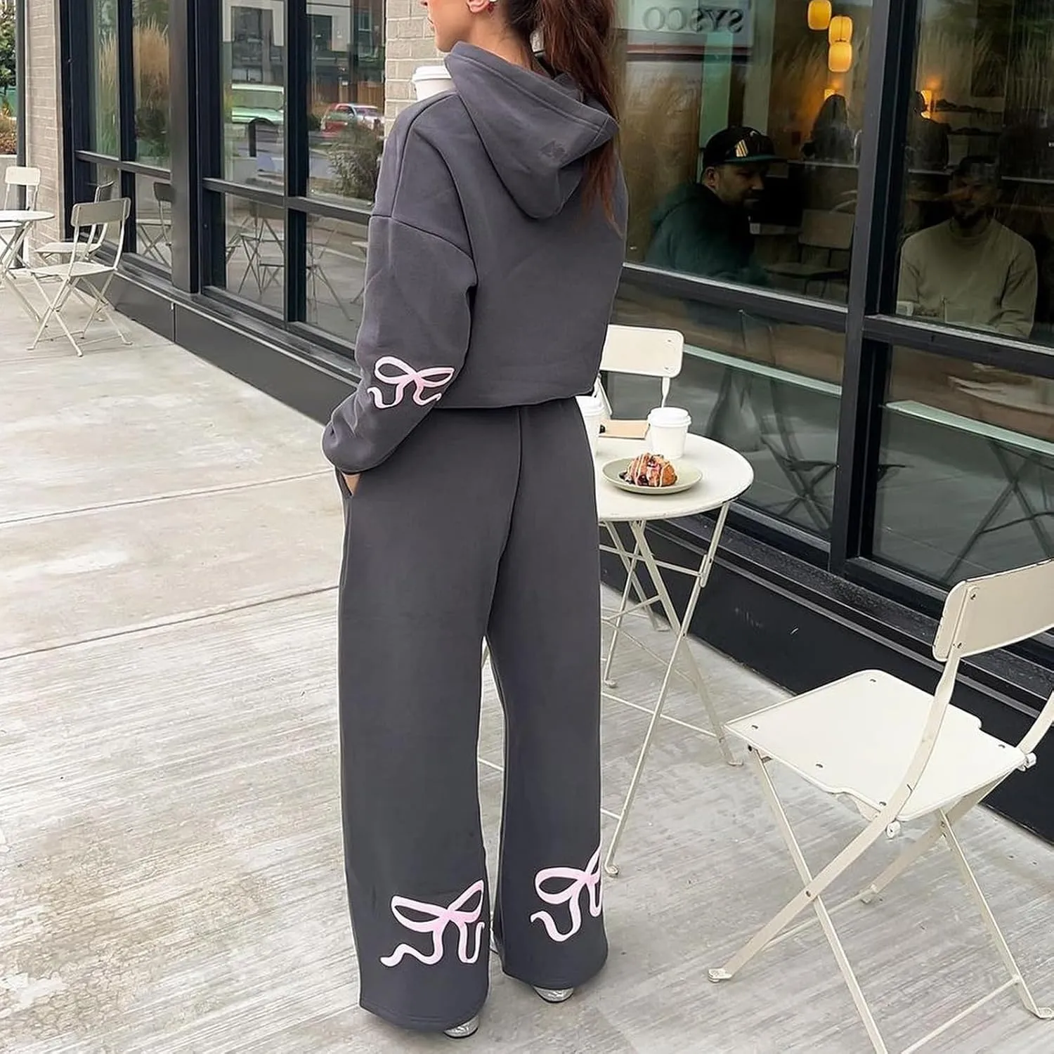 Karwuiio Women Bow Print 2 Piece Outfits Long Sleeve Oversized Sweatshirt Hoodie Wide Leg Sweatpants Set Sweatsuits
