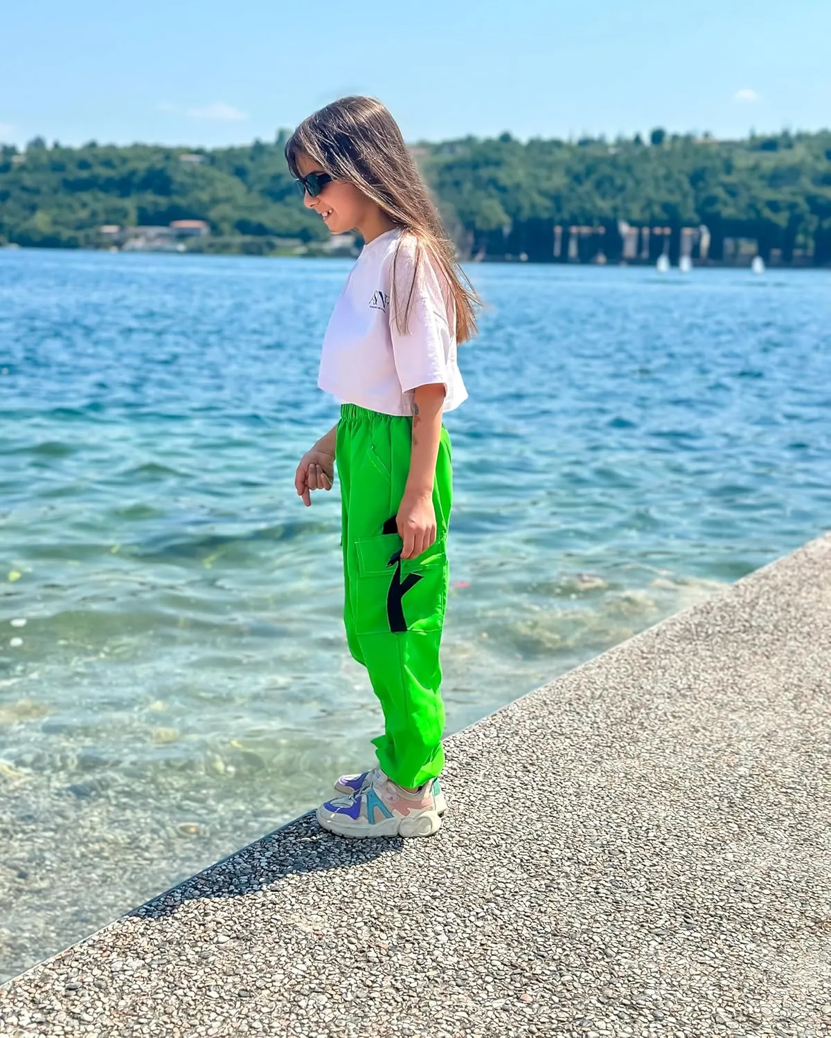 Rolanko Girls Cargo Pants for Kids Loose Streetwear Hip Hop Dance Cotton Cargo Jogger Pants for Kids 4-15 Years