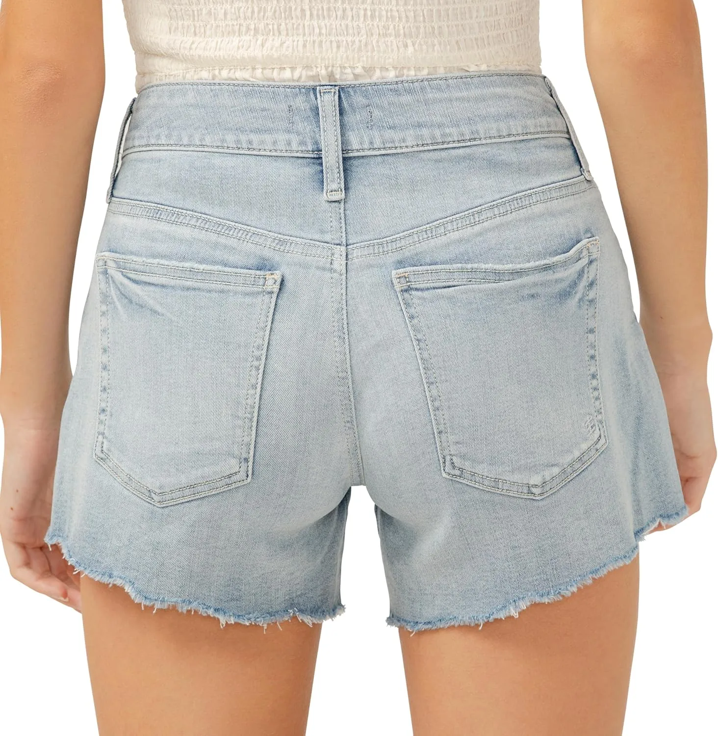 Silver Jeans Co. Women's Boyfriend Mid Rise Short