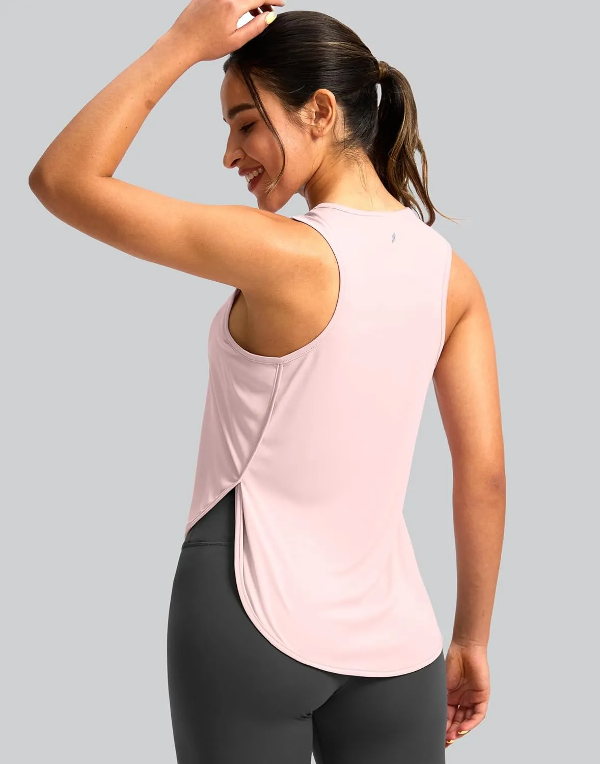 Soothfeel Women's Workout Tank Tops Racerback Sleeveless Running Tennis Shirt Loose Fit Sports Gym Exercise Yoga Athletic Top
