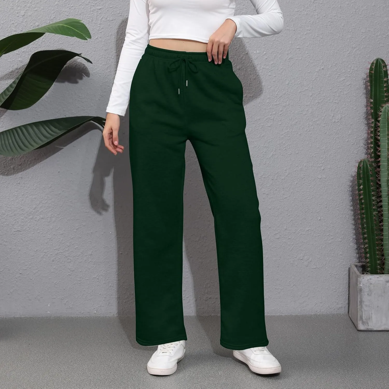 Wide Leg Sweat Pants for Womens High Waisted Fleece Sweatpants with Pockets Y2k Baggy Comfy Athletic Jogger Pants