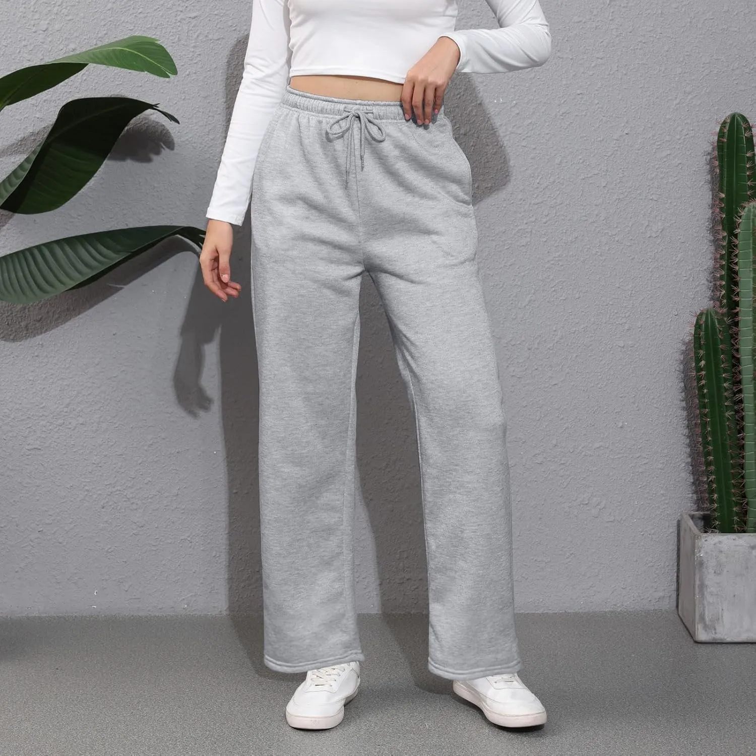 Wide Leg Sweat Pants for Womens High Waisted Fleece Sweatpants with Pockets Y2k Baggy Comfy Athletic Jogger Pants