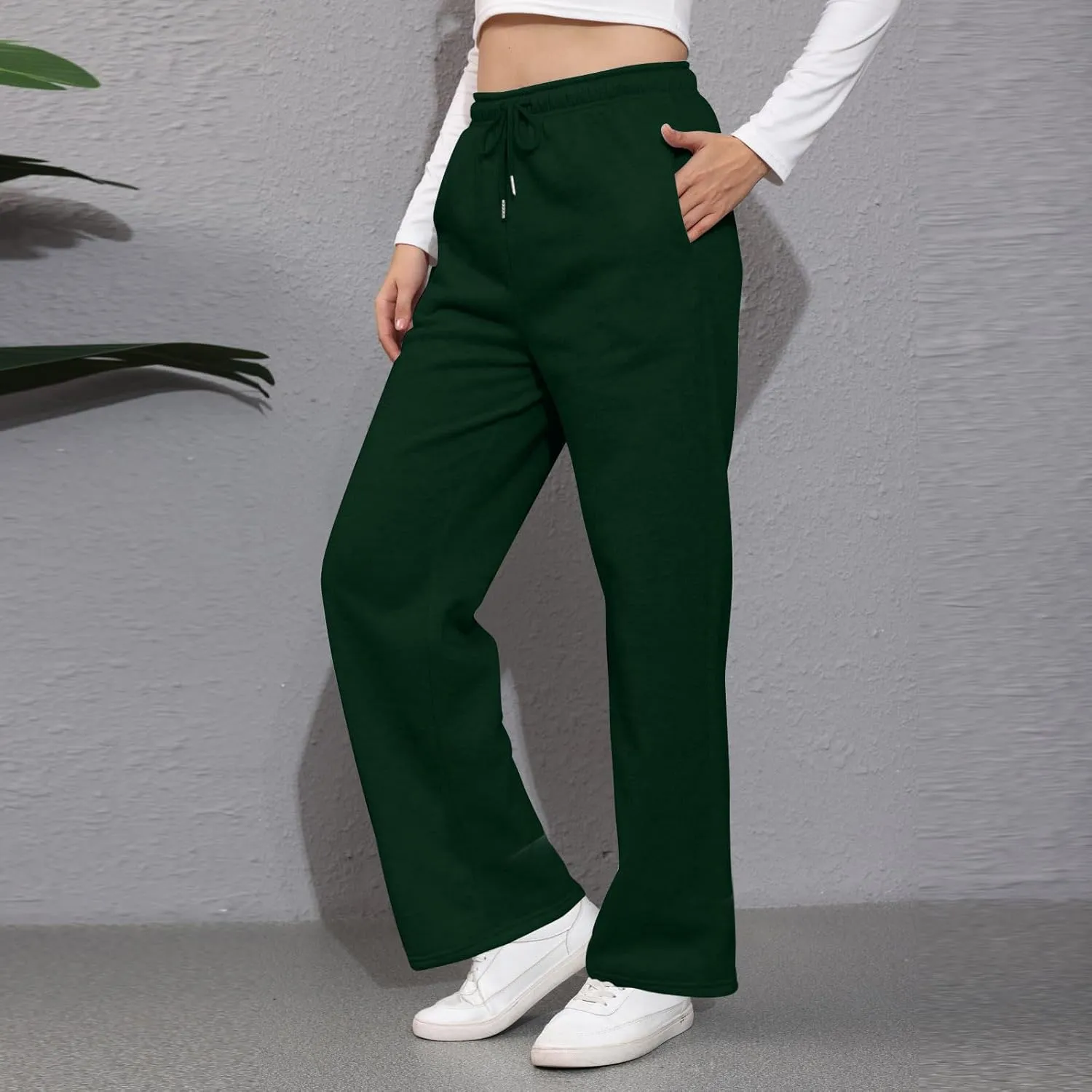 Wide Leg Sweat Pants for Womens High Waisted Fleece Sweatpants with Pockets Y2k Baggy Comfy Athletic Jogger Pants