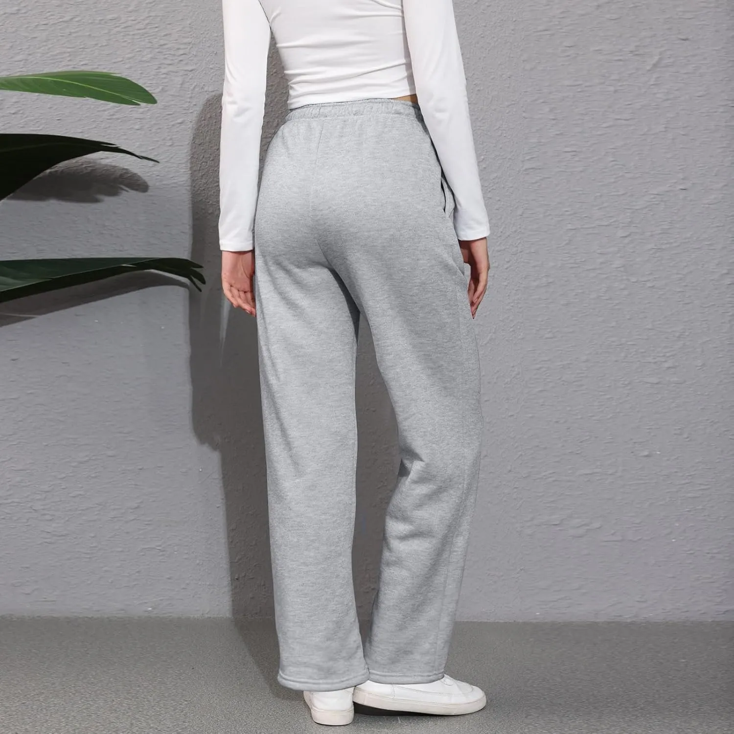 Wide Leg Sweat Pants for Womens High Waisted Fleece Sweatpants with Pockets Y2k Baggy Comfy Athletic Jogger Pants