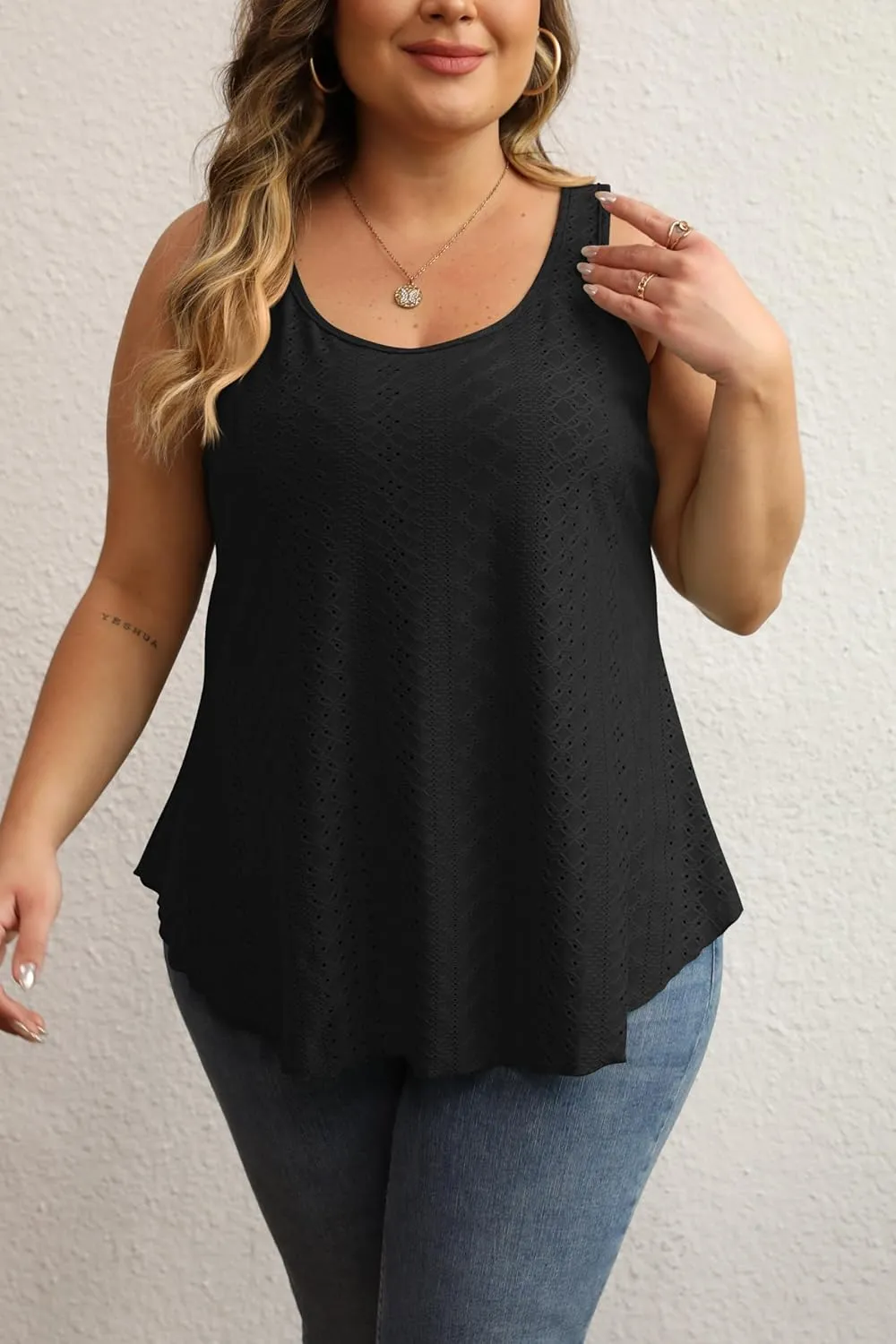 Women Plus Size Fashion Eyelet Tank Tops Flowy Scoop Neck Loose Fit Tank-Top Sleeveless Cami Camisole Shirts 1X-5X