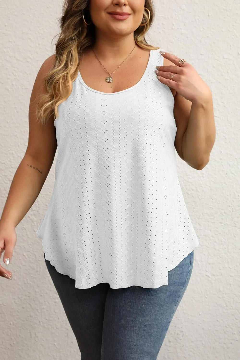 Women Plus Size Fashion Eyelet Tank Tops Flowy Scoop Neck Loose Fit Tank-Top Sleeveless Cami Camisole Shirts 1X-5X