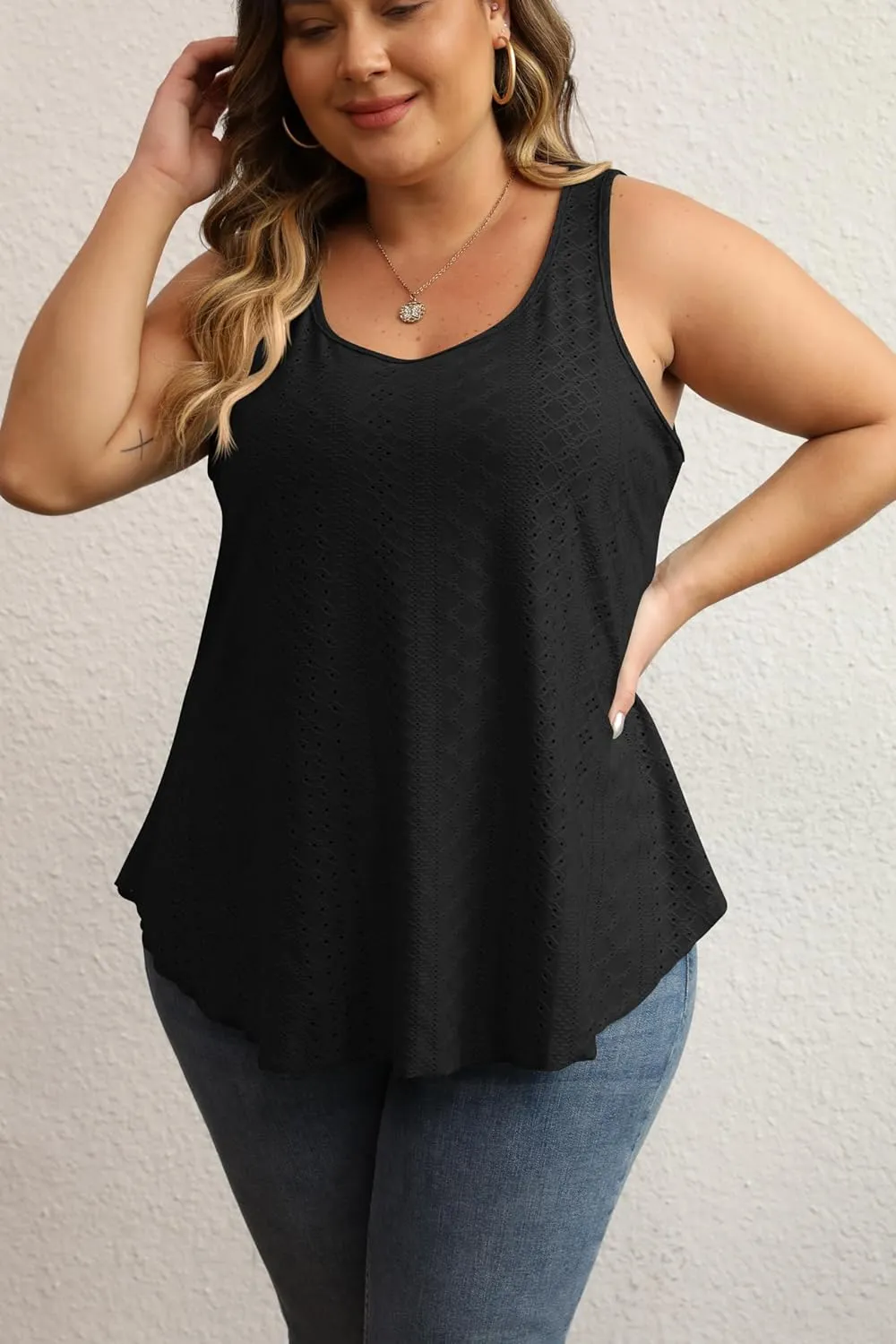 Women Plus Size Fashion Eyelet Tank Tops Flowy Scoop Neck Loose Fit Tank-Top Sleeveless Cami Camisole Shirts 1X-5X