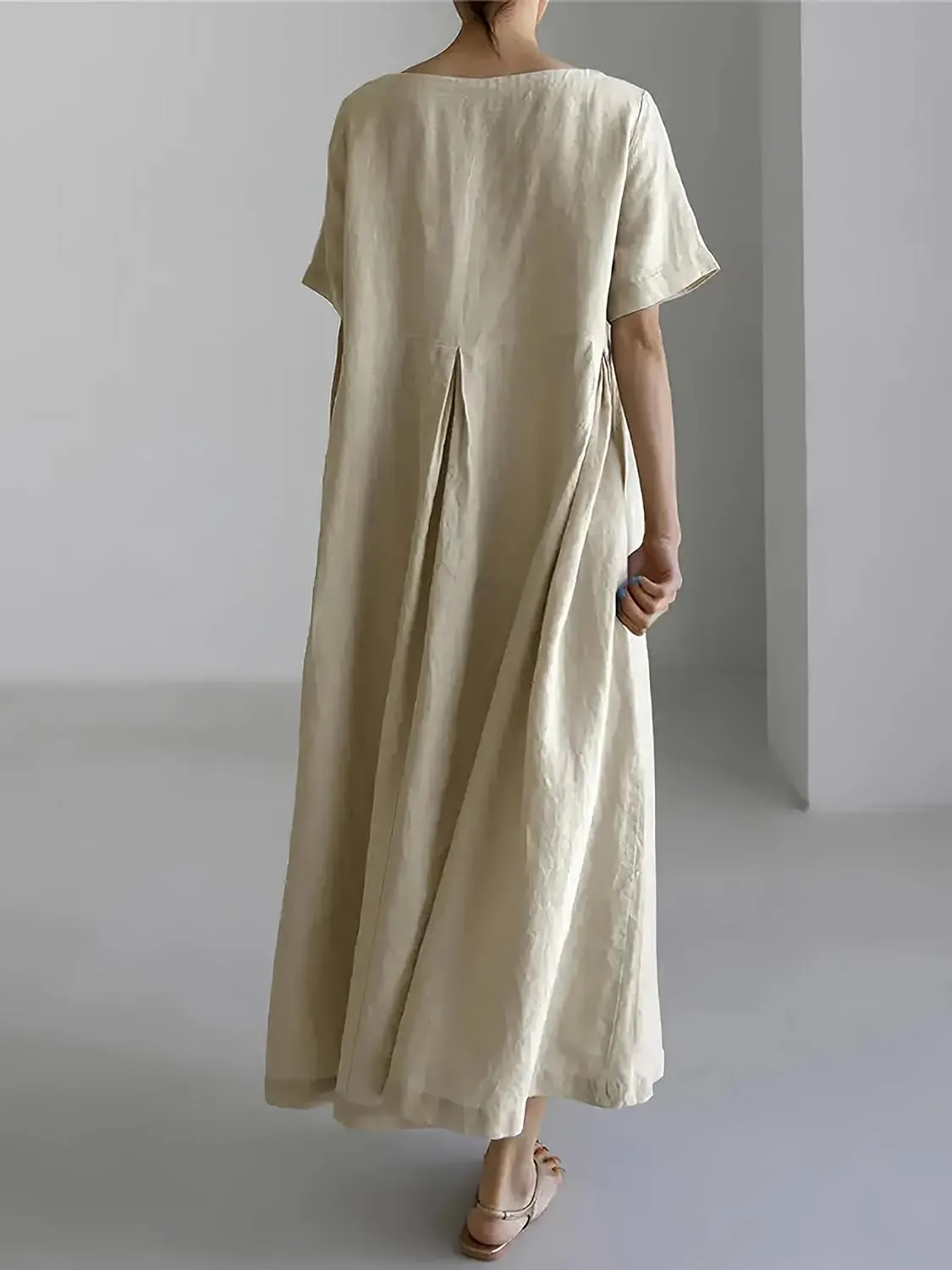 Women's Casual Plus Size Short Sleeve Long Dress Summer Crew Neck Flowy Pleated Midi Dressed with Pockets